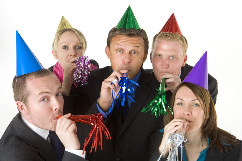 4 Tips on Hosting a Successful Employee Office Party